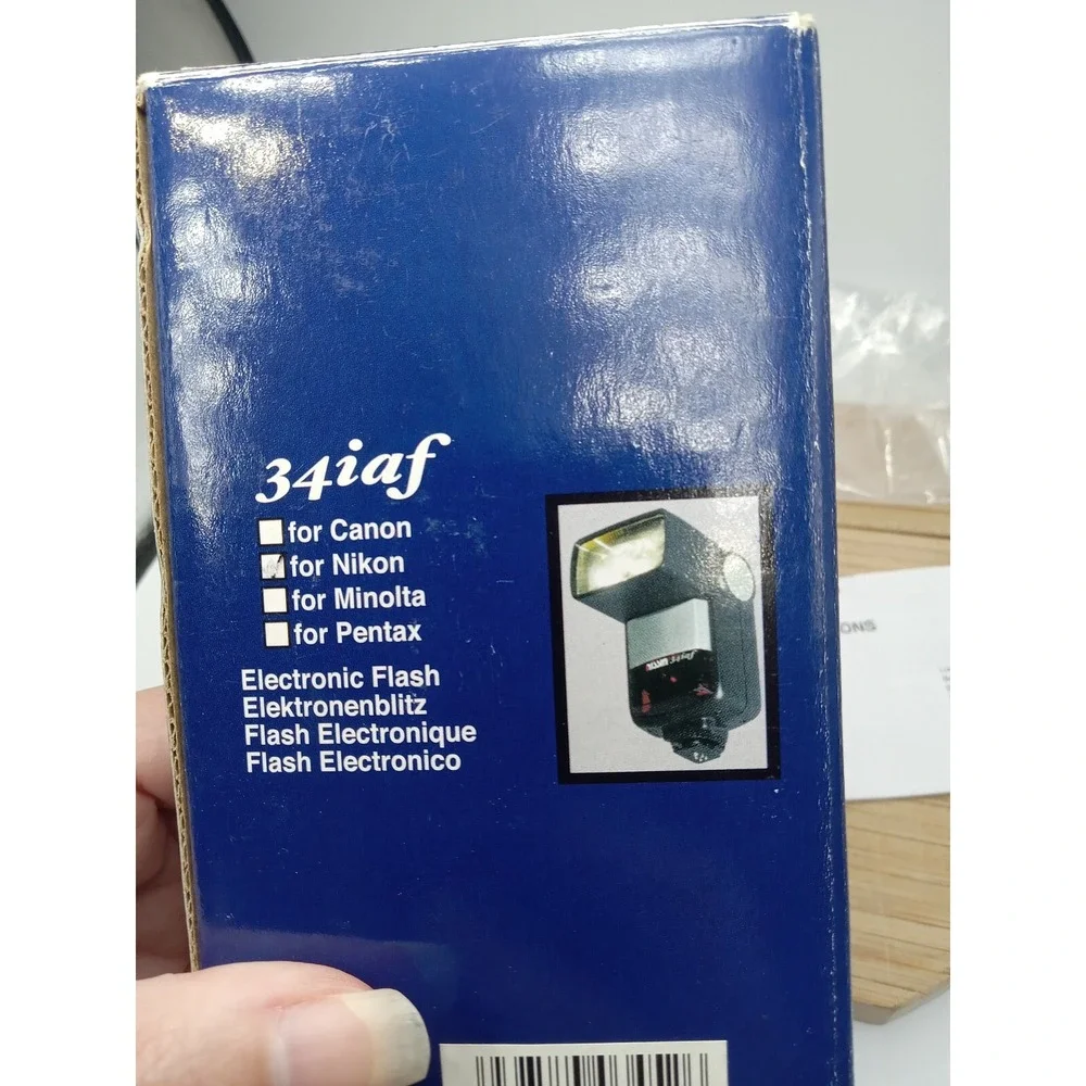 Nissin 34iaf Auto Flash for Nikon Or Canon EOS‎ Cameras Open Box